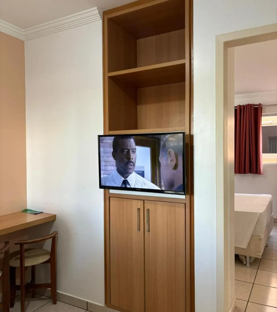 Apartamento Diroma Fiori Frente Para As Piscinas Caldas Novas