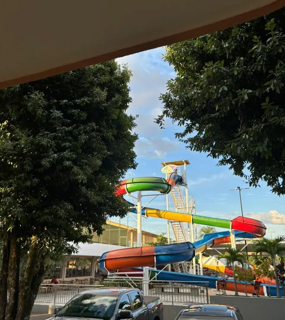 Apartamento Diroma Fiori Frente Para As Piscinas Caldas Novas