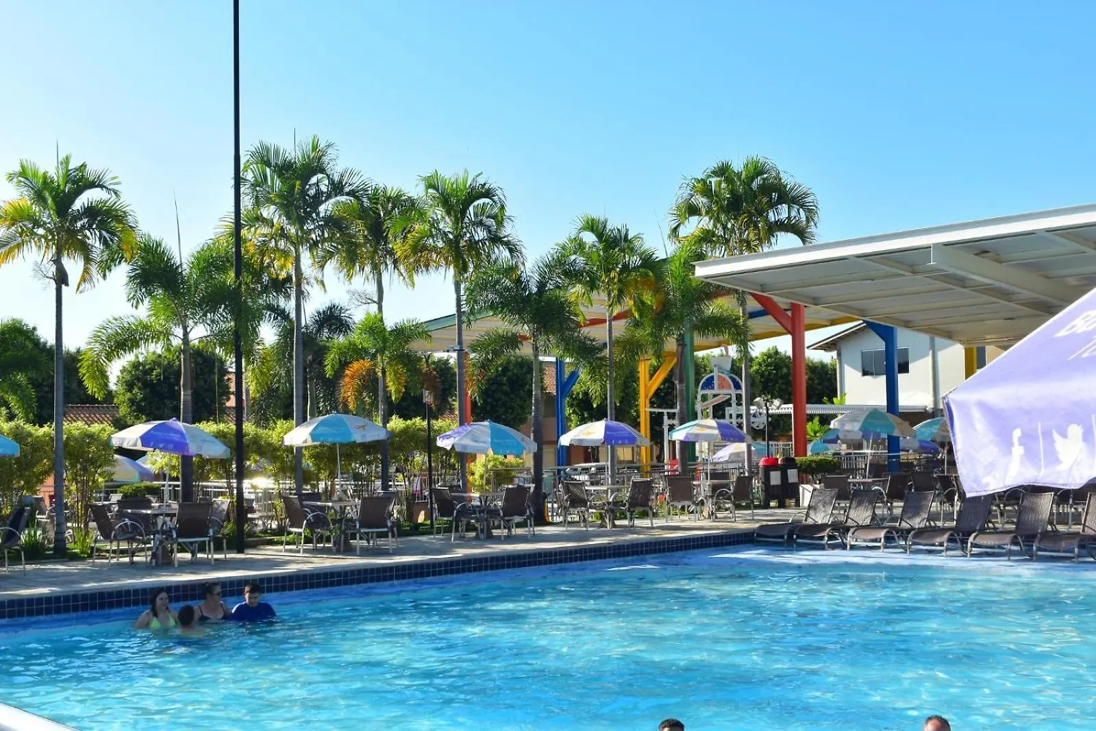Apartamento Diroma Fiori Frente Para As Piscinas Caldas Novas